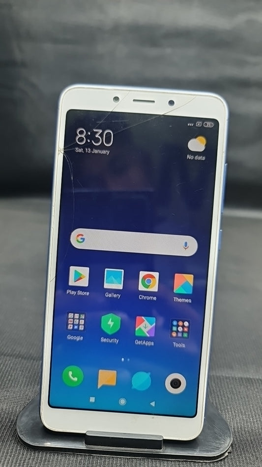 Xiaomi Redmi 6A (2 GB/16 GB) front photo