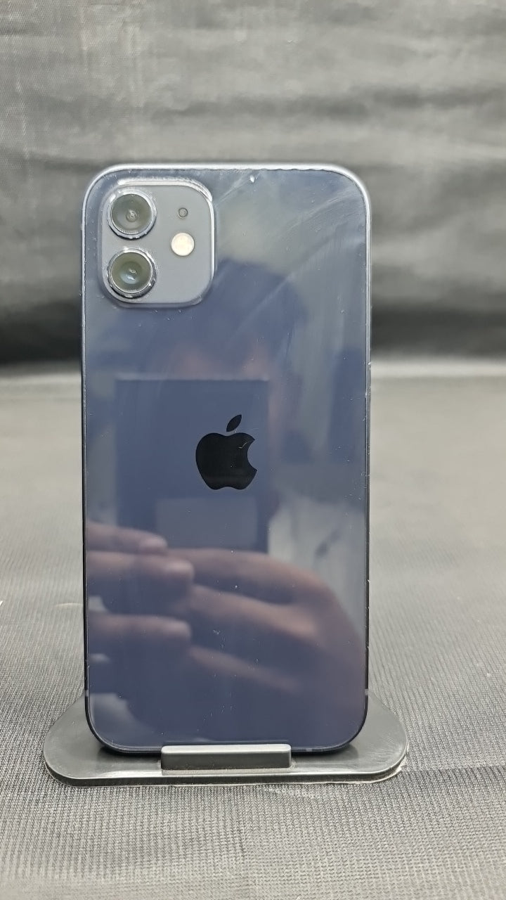 Apple iPhone 12 (4 GB/128 GB) back photo