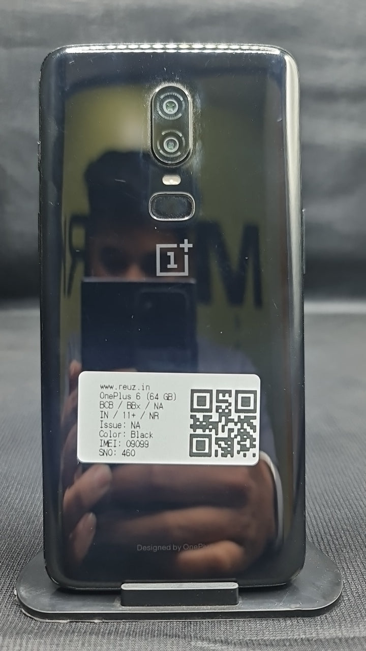 OnePlus 6 (6 GB/64 GB) back photo