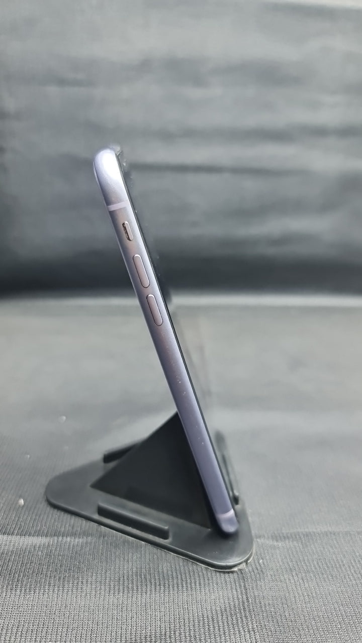 Apple iPhone 11 (4 GB/256 GB) left_side photo