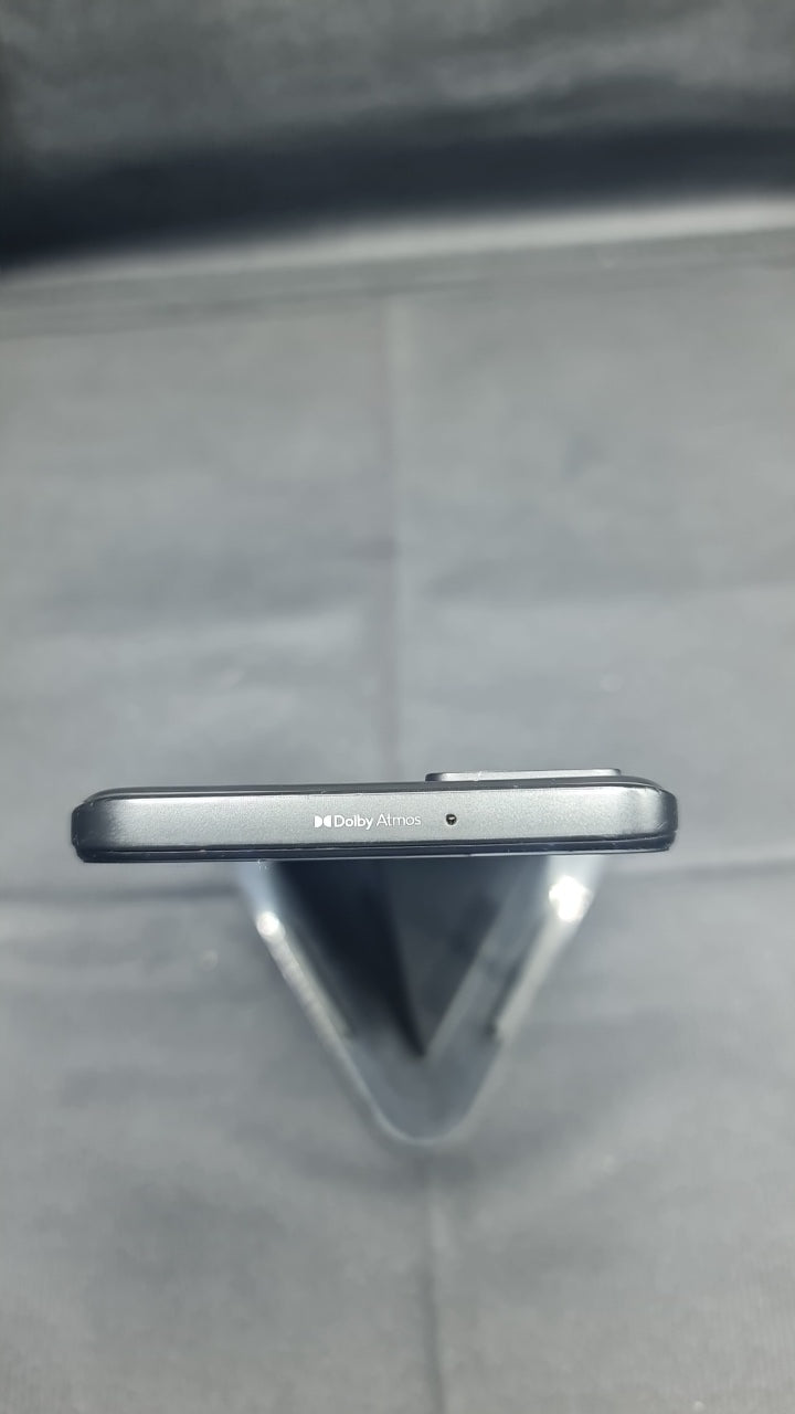 Motorola Moto G32 (8 GB/128 GB) top photo