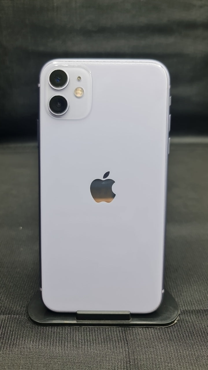 Apple iPhone 11 (4 GB/256 GB) back photo