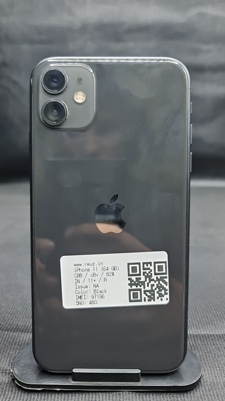 Apple iPhone 11 (4 GB/64 GB) back photo