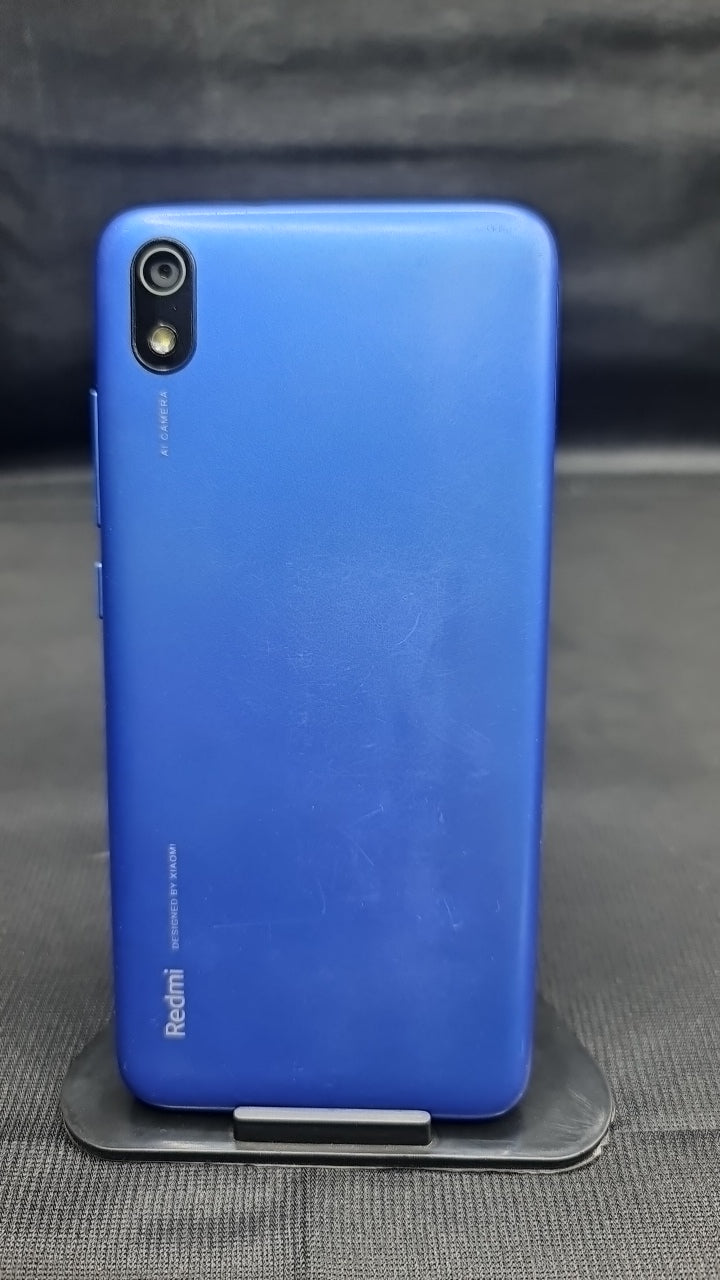 Xiaomi Redmi 7A (3 GB/32 GB) back photo