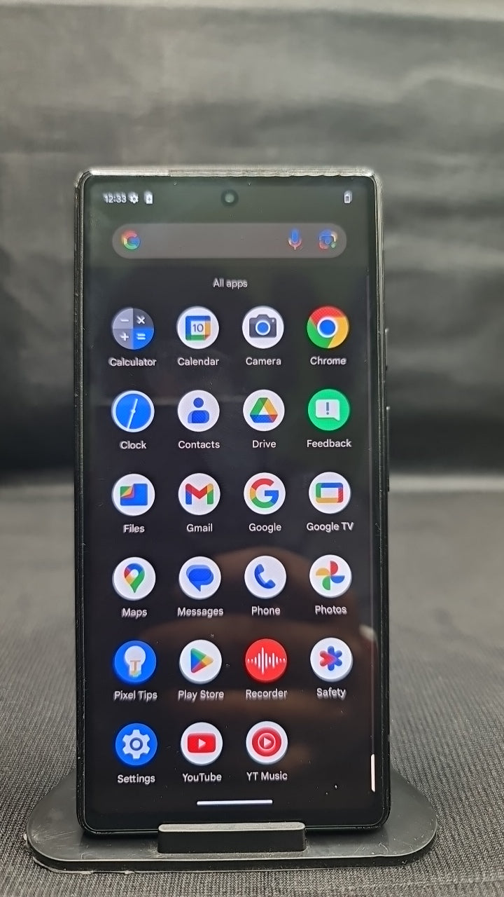 Google Pixel 6a (6 GB/128 GB) front photo