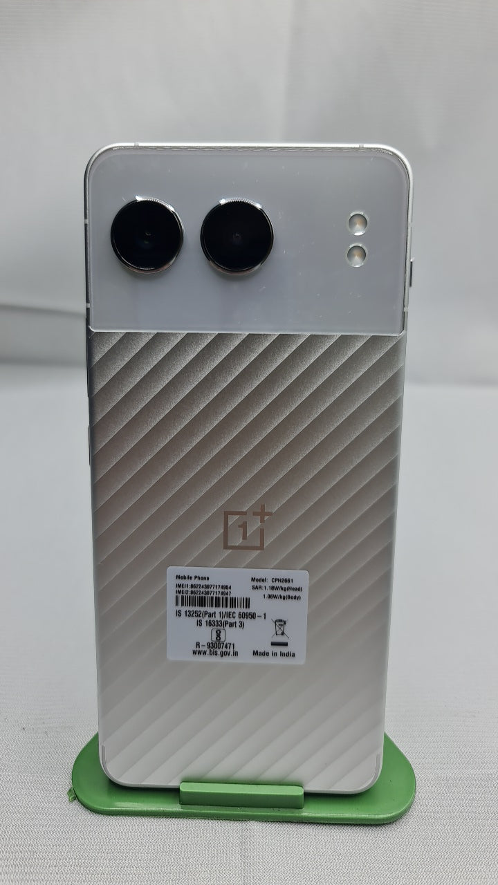 OnePlus Nord 4 (12 GB/256 GB) back photo