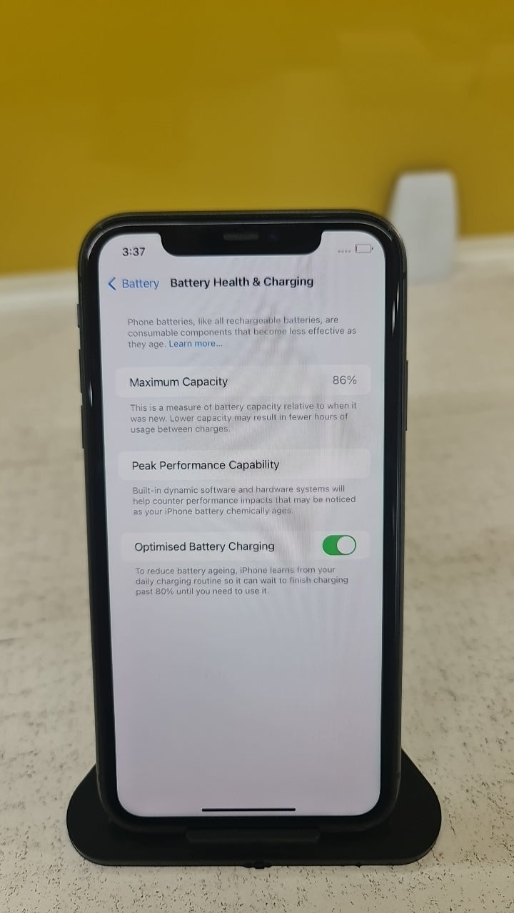 Apple iPhone 11 (4 GB/128 GB) battery_health photo