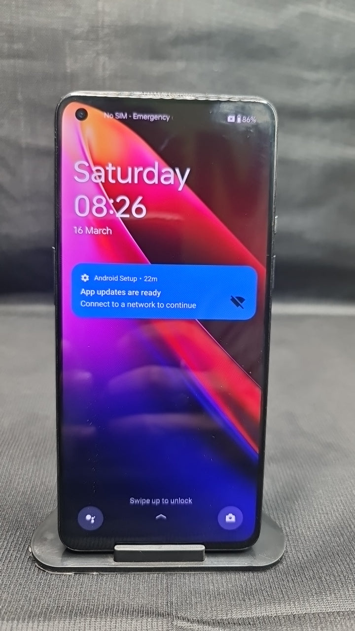 OnePlus 9 5G (8 GB/128 GB) front photo