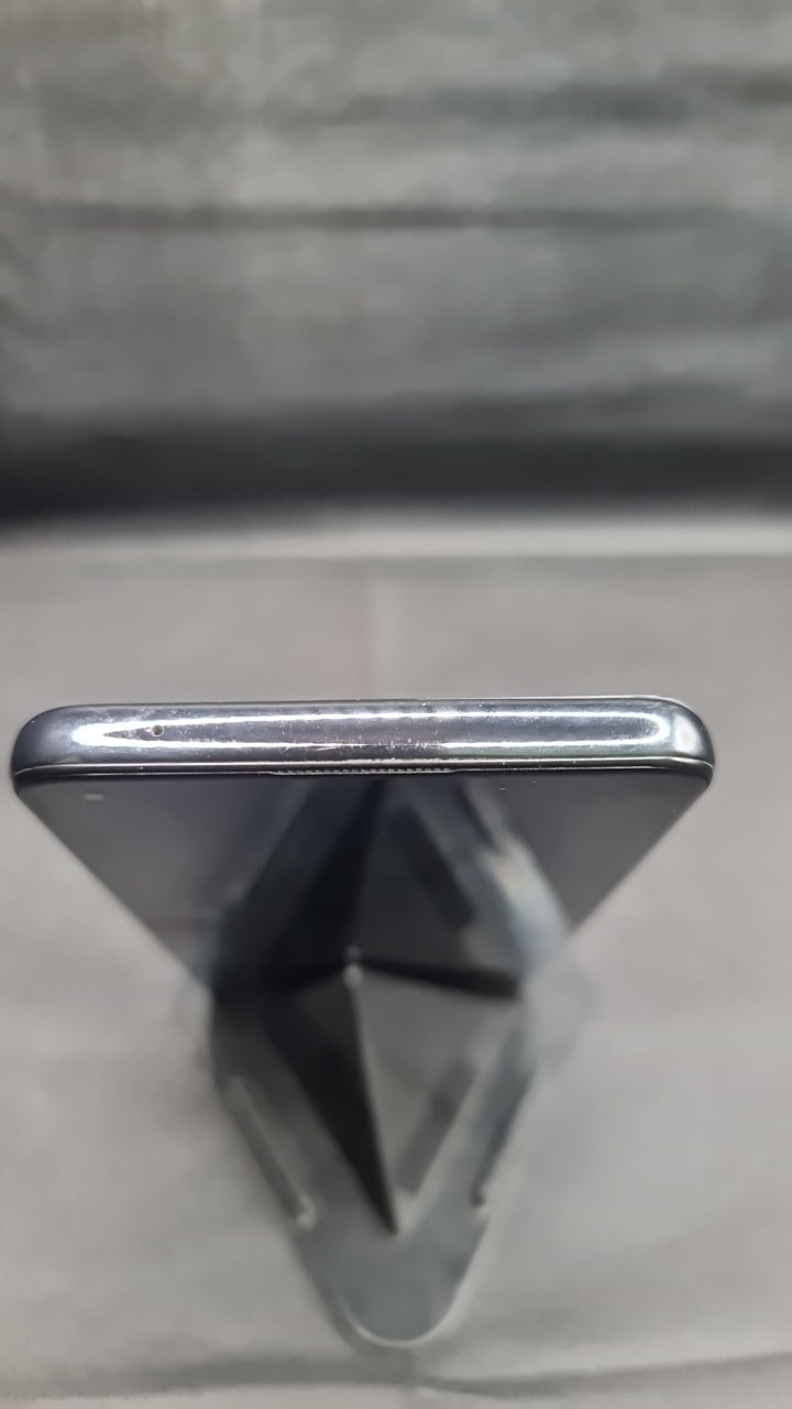 OnePlus 9 5G (8 GB/128 GB) top photo