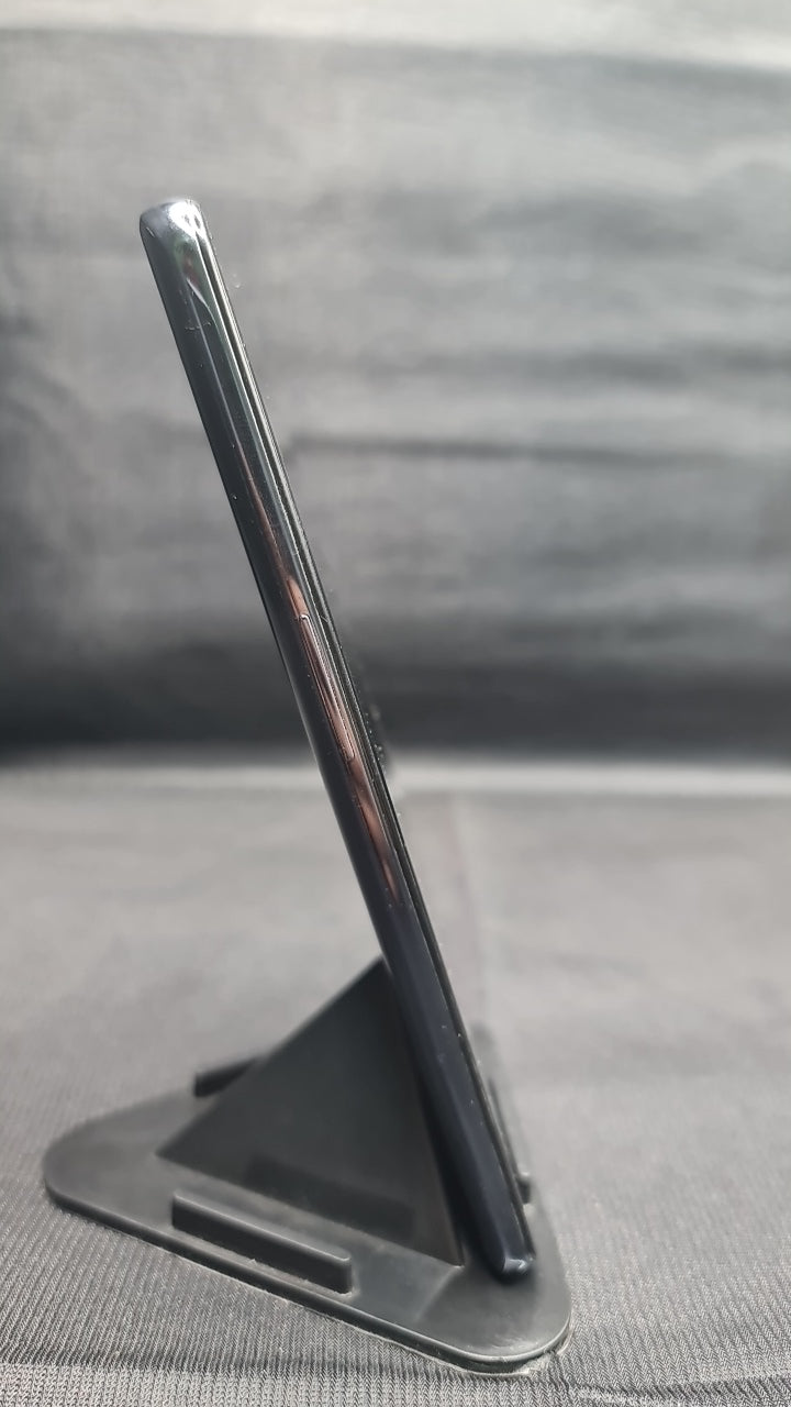 OnePlus 9 5G (8 GB/128 GB) left_side photo