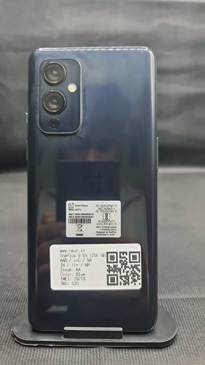 OnePlus 9 5G (12 GB/256 GB) back photo