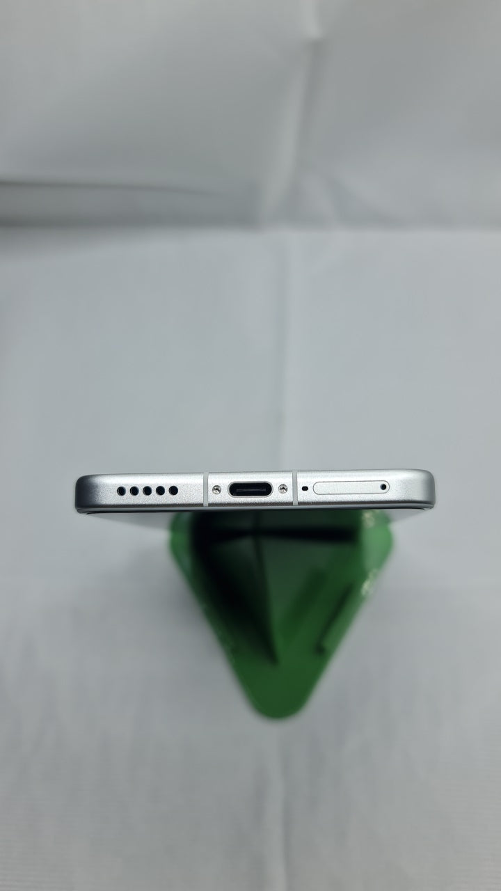 OnePlus Nord 4 (12 GB/256 GB) bottom photo