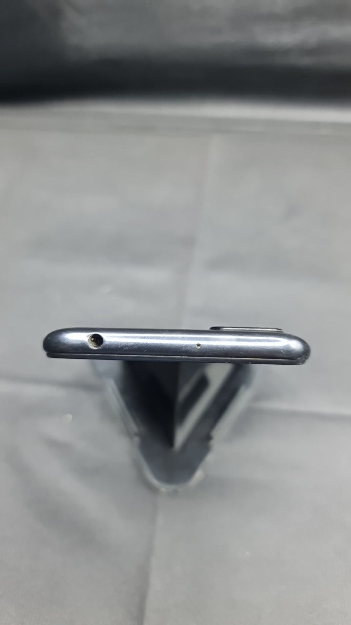 Xiaomi Redmi 6A (2 GB/32 GB) top photo